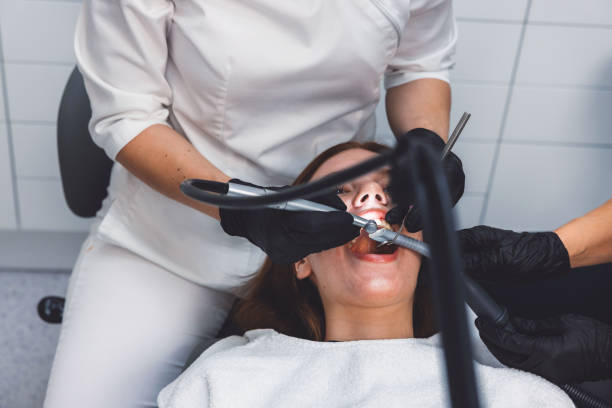 Best Broken or Cracked Tooth Emergency Dentist in Oblong, IL